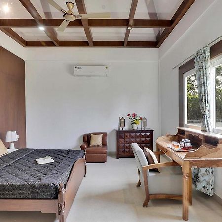 Stayvista'S Lakeside Whispers - Lake & Mountain-View Villa With Lawn & Indoor-Outdoor Games Nagpur Exterior foto