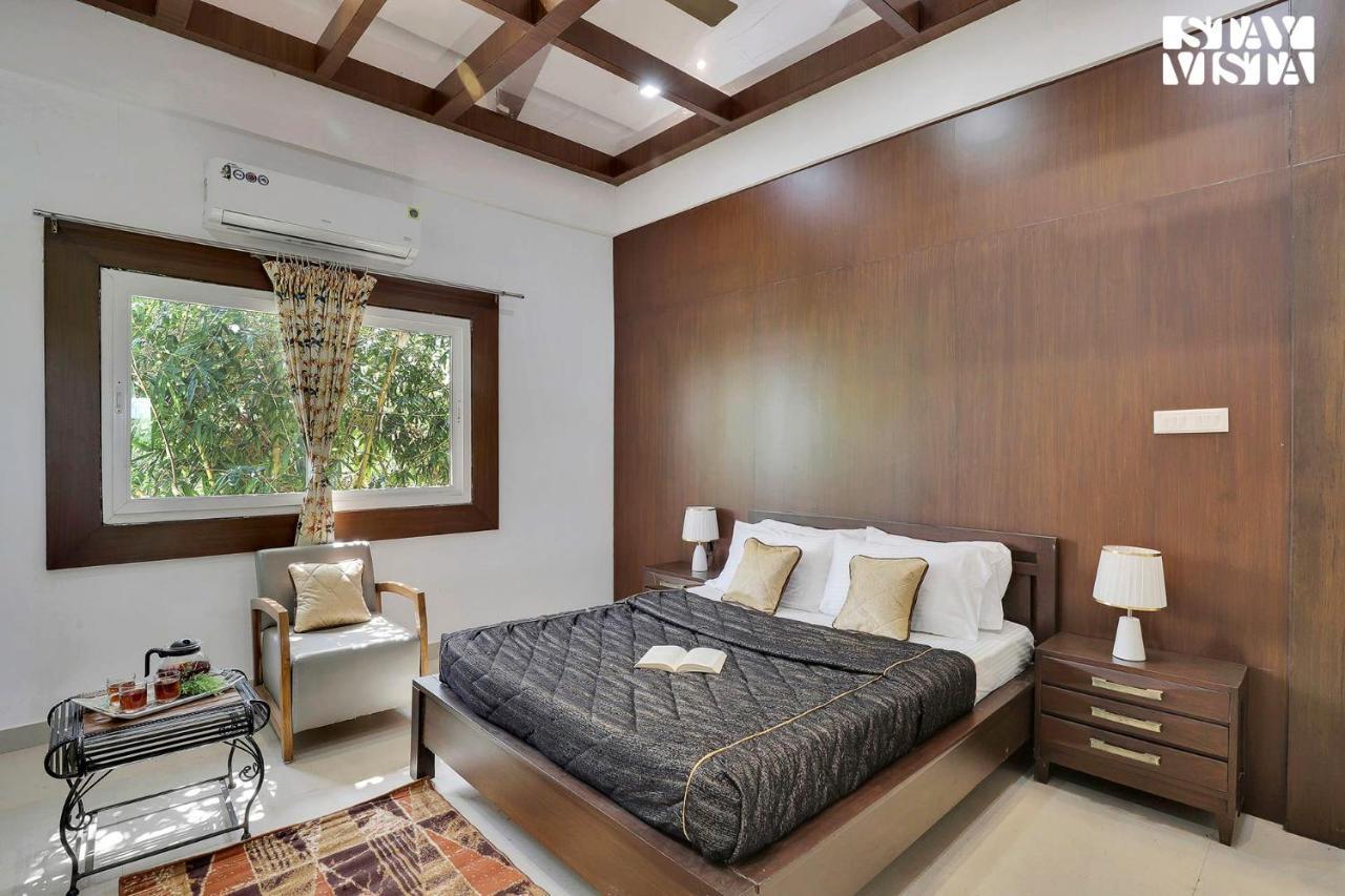 Stayvista'S Lakeside Whispers - Lake & Mountain-View Villa With Lawn & Indoor-Outdoor Games Nagpur Exterior foto