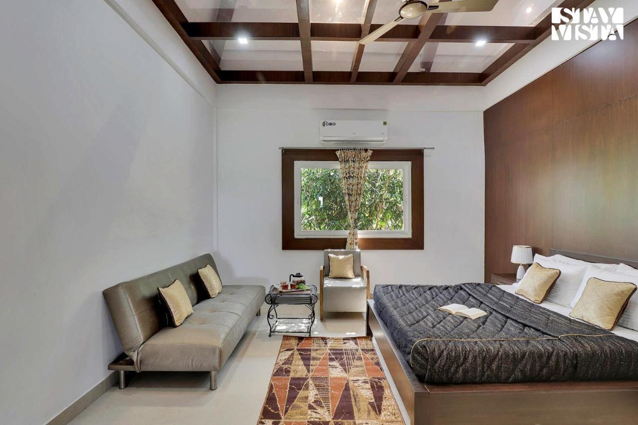 Stayvista'S Lakeside Whispers - Lake & Mountain-View Villa With Lawn & Indoor-Outdoor Games Nagpur Exterior foto